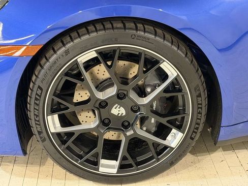 Used 2026 Porsche 911 Carrera RWD image 13
