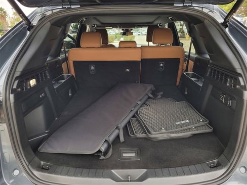 Certified 2025 MAZDA CX-70 3.3 Turbo S w/ Premium Plus image 35