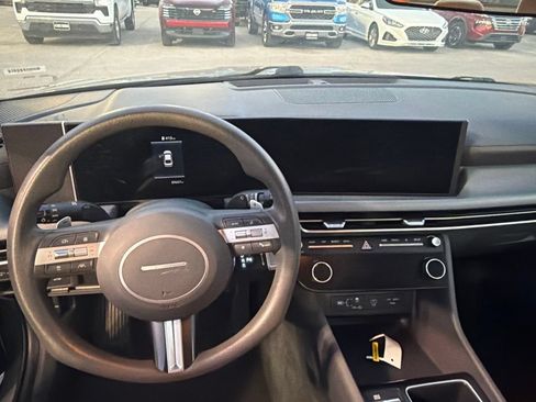 Used 2025 Hyundai Sonata SEL FWD image 8