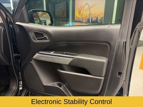 Used 2021 Chevrolet Colorado ZR2 w/ ZR2 Midnight Special Edition image 21