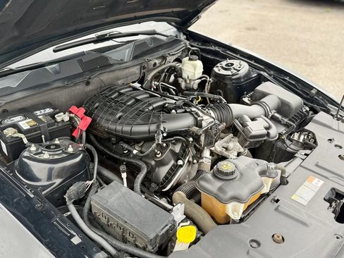 Used 2014 Ford Mustang Coupe RWD image 12