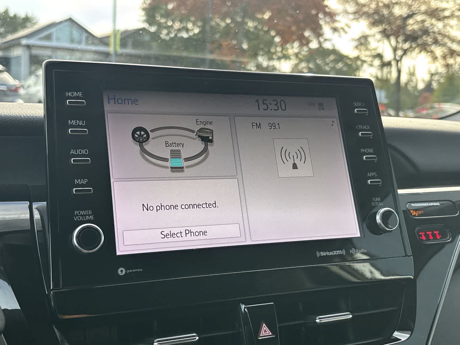Used 2022 Toyota Camry XSE FWD image 17
