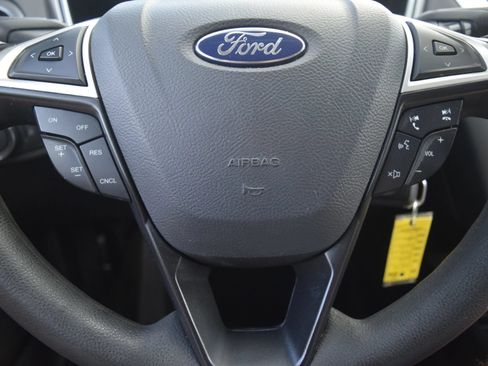Used 2013 Ford Fusion SE FWD image 13