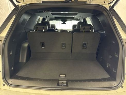 Certified 2023 Chevrolet Traverse High Country AWD/4WD image 30