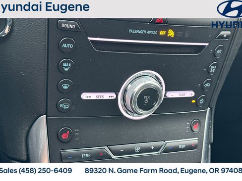 Used 2019 Ford Edge Titanium w/ Cold Weather Package image 31