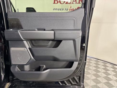 New 2026 Ford F250 Lariat w/ Black Appearance Package image 25