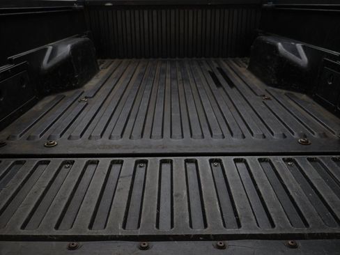 Used 2017 Toyota Tacoma TRD Sport image 13