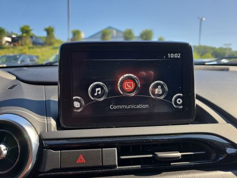 Used 2019 MAZDA MX-5 Miata RF Grand Touring RWD image 27
