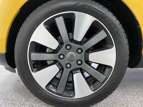 Used 2015 Kia Soul ! image 23