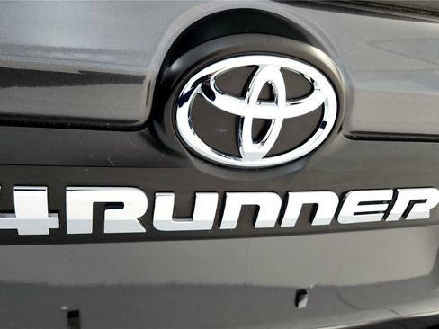 Certified 2023 Toyota 4Runner TRD Off-Road Premium image 25