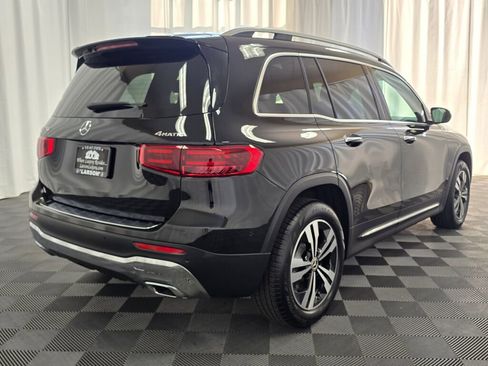 Used 2025 Mercedes-Benz GLB 250 4MATIC image 6