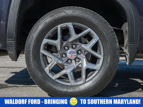 Used 2022 GMC Sierra 1500 SLT w/ SLT Convenience Package image 22