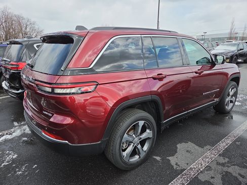 New 2026 Jeep Grand Cherokee Limited AWD/4WD image 2