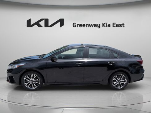 Certified 2024 Kia Forte GT-Line FWD image 9