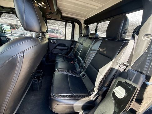 Used 2021 Jeep Gladiator Overland image 27
