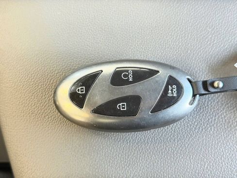 Used 2024 Hyundai Elantra SEL FWD image 32