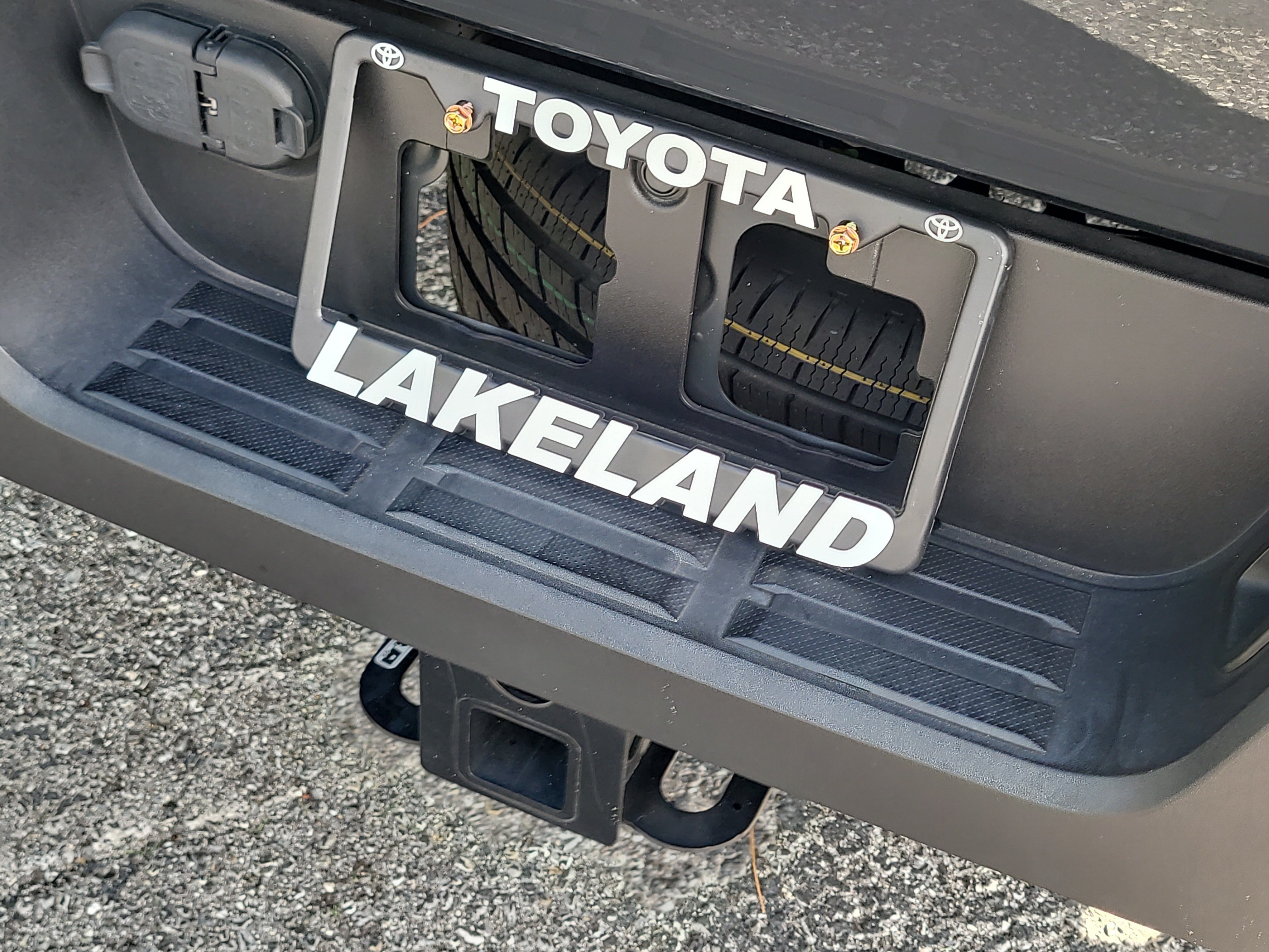 Used 2025 Toyota Tacoma SR5 RWD image 11