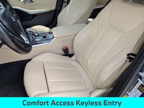 Used 2021 BMW 330i Sedan w/ Convenience Package RWD image 16