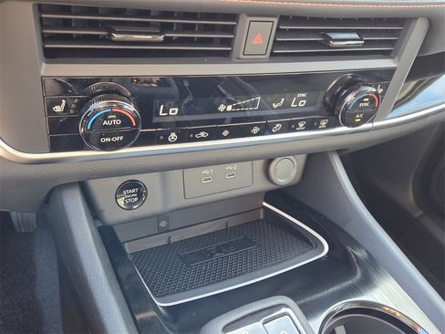 New 2026 Nissan Rogue SV image 21