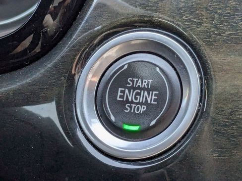 Used 2022 Cadillac XT6 Premium Luxury image 29