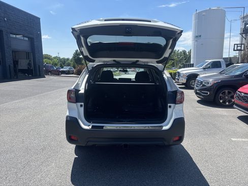 Certified 2025 Subaru Outback Premium AWD/4WD image 30