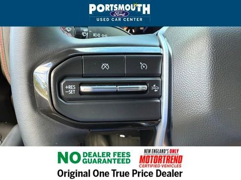 Used 2024 Chevrolet Colorado Z71 w/ Z71 Convenience Package 2 image 17
