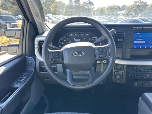 Used 2024 Ford F250 XLT image 23