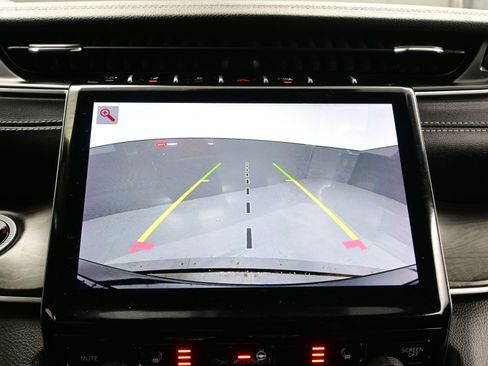 Used 2023 Jeep Grand Cherokee Limited w/ MOPAR Finishing Package image 19