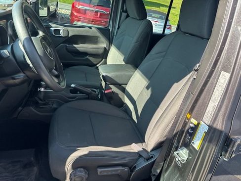 Used 2021 Jeep Gladiator Sport AWD/4WD image 11