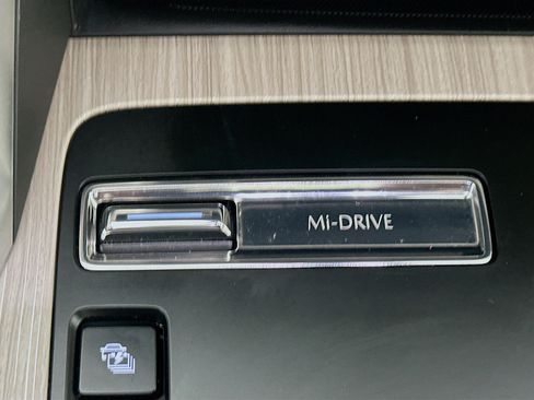 Used 2024 MAZDA CX-90 Plug-In Hybrid w/ Premium Plus AWD/4WD image 26