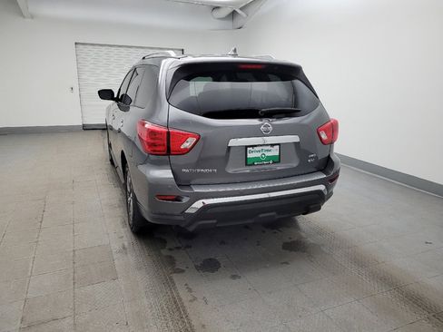 Used 2020 Nissan Pathfinder SV image 6