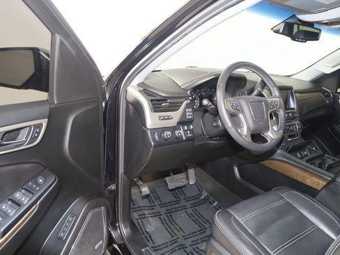 Used 2018 GMC Yukon Denali w/ Denali Ultimate Package AWD/4WD image 51