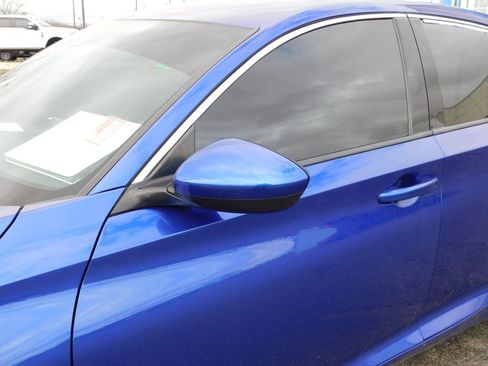 Used 2019 Honda Accord Sport image 11