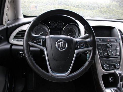 Used 2012 Buick Verano image 16