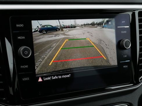 Certified 2023 Volkswagen Atlas Cross Sport SE image 29