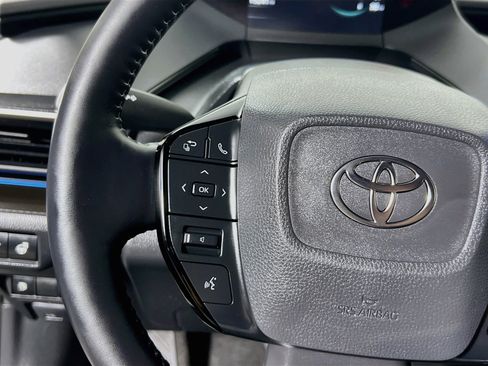Used 2026 Toyota Prius FWD image 18