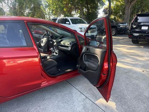 Used 2018 Ford Fiesta SE FWD image 17