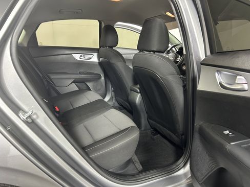 Certified 2024 Kia Forte LXS w/ LXS Technology Package image 16