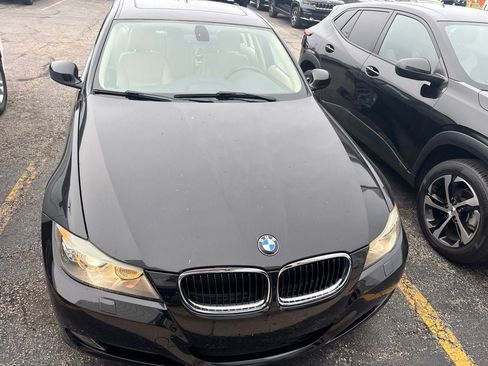 Used 2011 BMW 328i xDrive Sedan AWD/4WD image 5