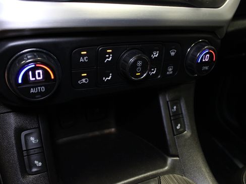 Used 2019 GMC Acadia SLT AWD/4WD image 26