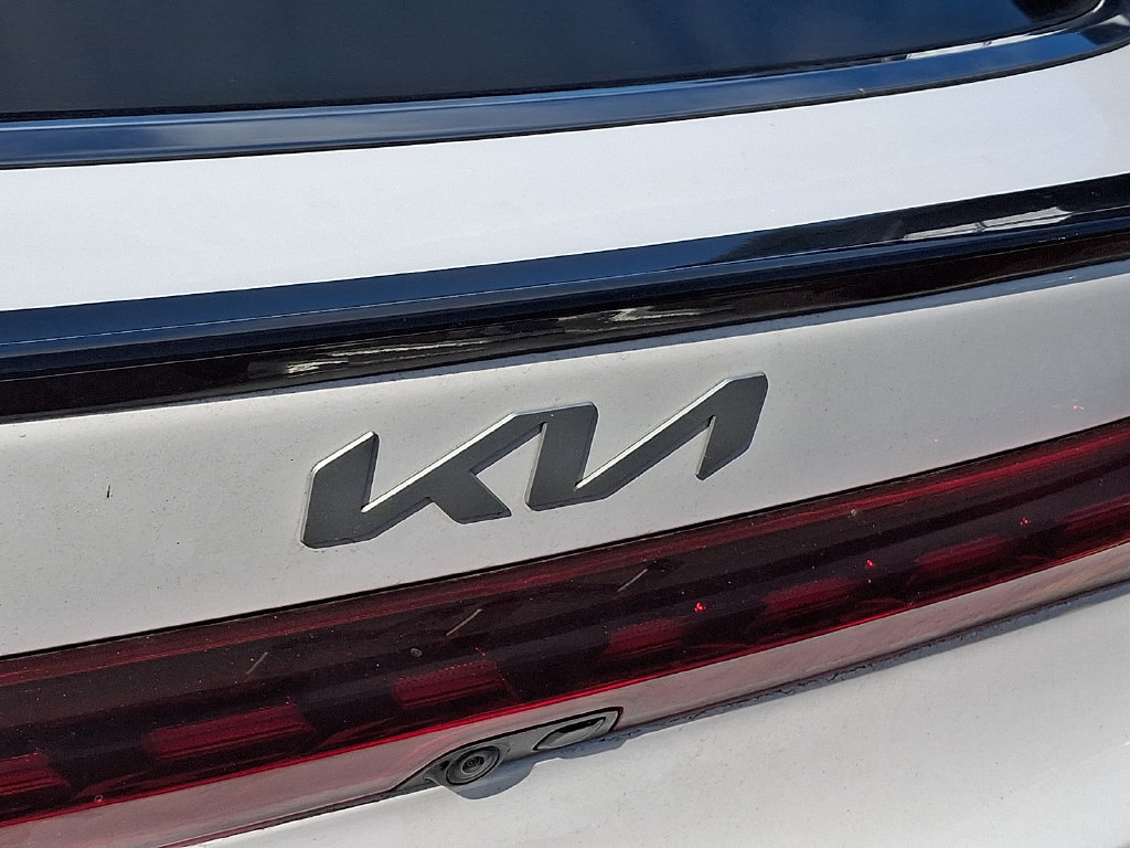 Used 2022 Kia K5 GT-Line FWD image 9