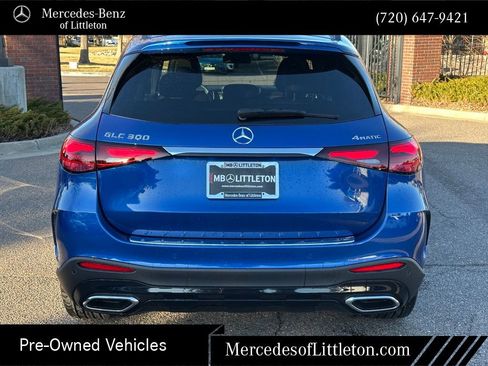 Used 2025 Mercedes-Benz GLC 300 4MATIC image 4