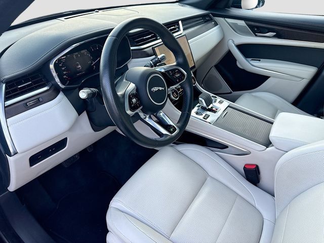 Used 2023 Jaguar F-PACE R-Dynamic S AWD/4WD image 16