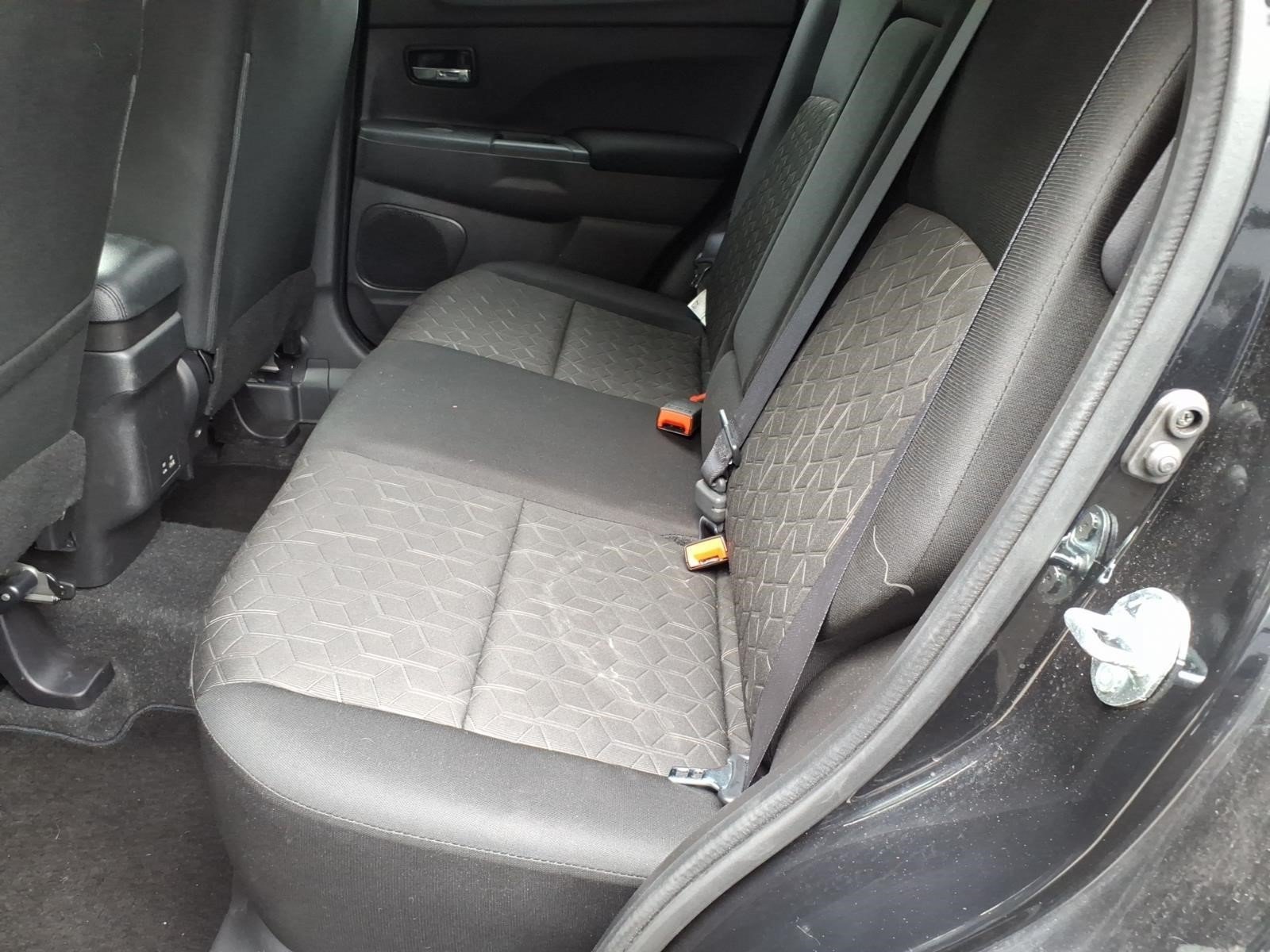 Used 2025 Mitsubishi Outlander Sport LE AWD/4WD image 7