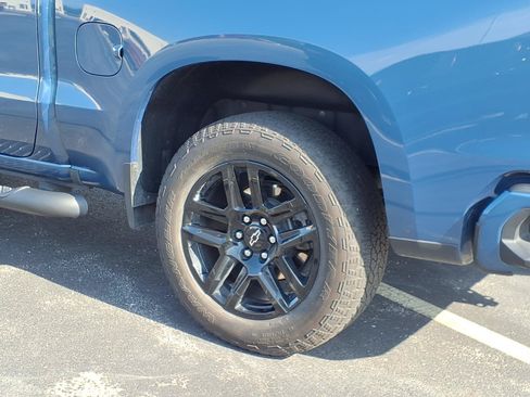 Used 2024 Chevrolet Silverado 1500 Custom w/ Turbomax Blackout Package AWD/4WD image 23