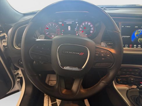 Used 2022 Dodge Challenger R/T w/ Plus Package image 10
