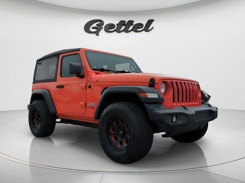 Used 2019 Jeep Wrangler Sport S image 3
