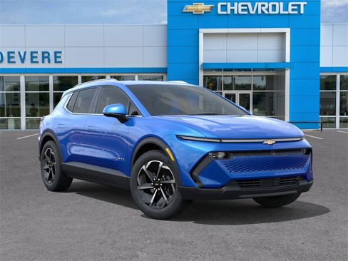 New 2026 Chevrolet Equinox EV LT image 7