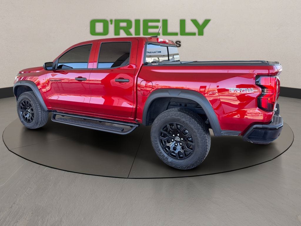 Used 2025 Chevrolet Colorado Trail Boss AWD/4WD image 4