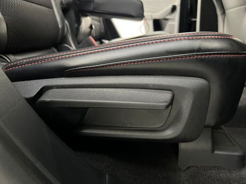 Used 2025 Ford Escape ST-Line AWD/4WD image 18